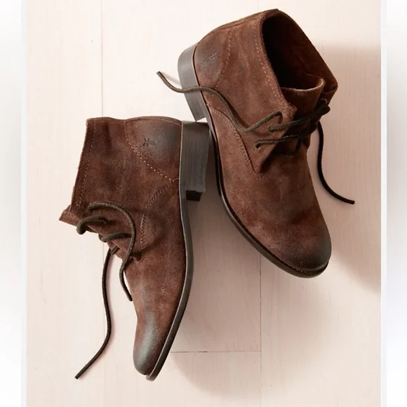 Frye Carly leather chukka boots 7.5 NEW - Picture 1 of 11